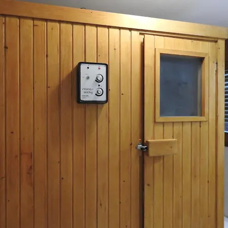 Precioso Con Sauna Y Terraza *